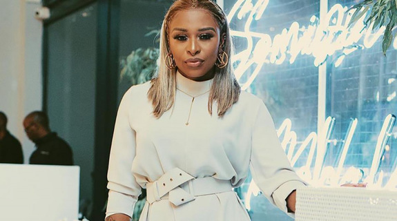 Bucie x Kwesta take daunting stills for new video for 'Thando Lwethu' ⚜  Latest music news online